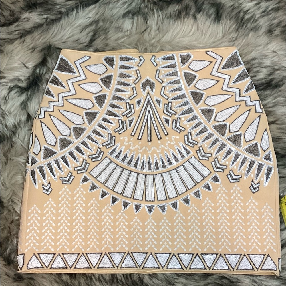 Elegant Bebe beige  and Silver Geometric Skirt